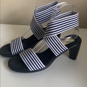 Charleston Shoe Co Black White Striped Heels sz 6